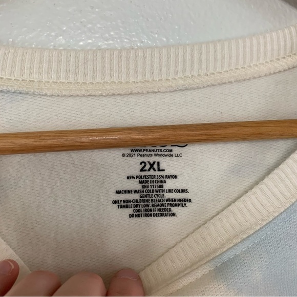 Peanuts Snoopy Tie Dye USA 4th of July Soft Crew Neck Sweater Size 2XL Oversized - Picture 3 of 4